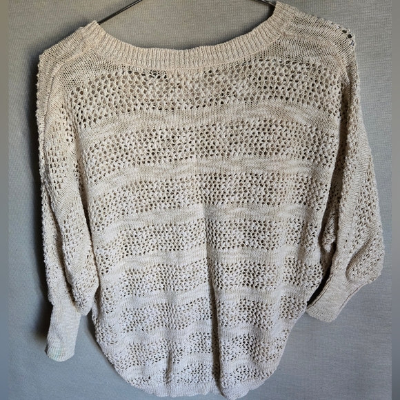 Between Me & You Knit Top Beige Pullover Sweater Size XS 3/4 Sleeves Used - Picture 2 of 6